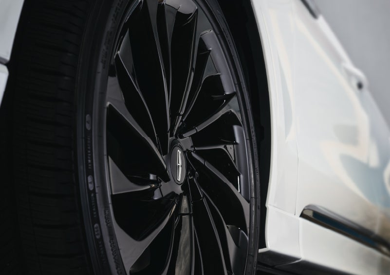 The wheel of the available Jet Appearance package is shown | Mike Reichenbach Lincoln in Florence SC