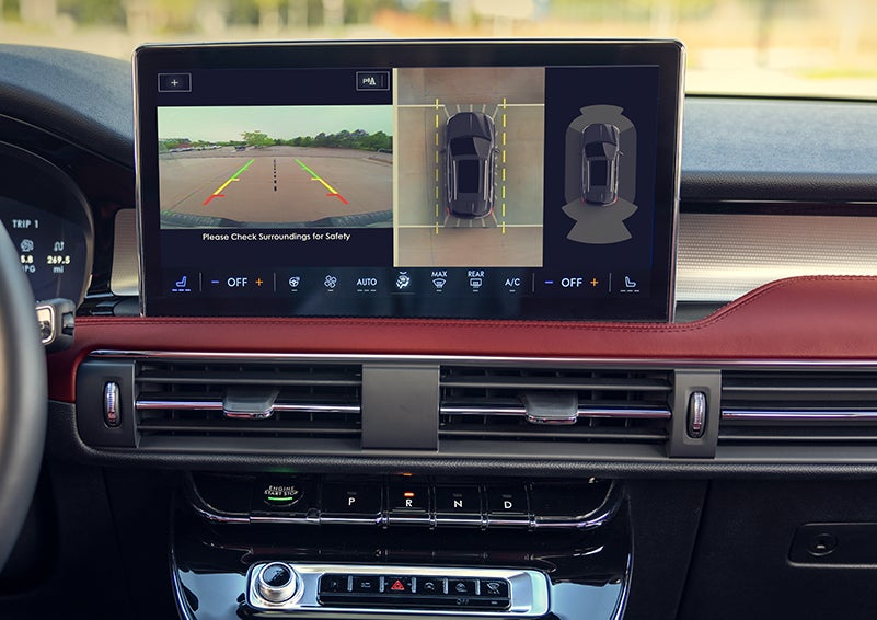 The large center touchscreen of a 2024 Lincoln Corsair® SUV is shown. | Mike Reichenbach Lincoln in Florence SC